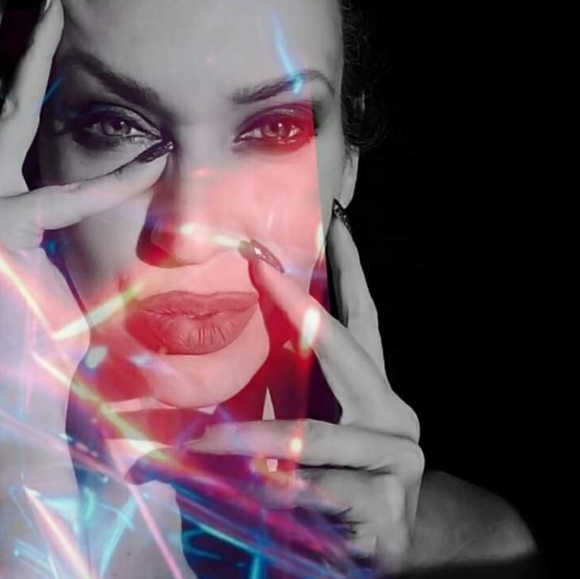 Meet your Seller/Buyer, Tammy - Picture 10 of 16